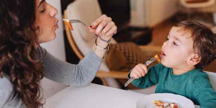 Eine mutter kann 10 kinder ernähren aber