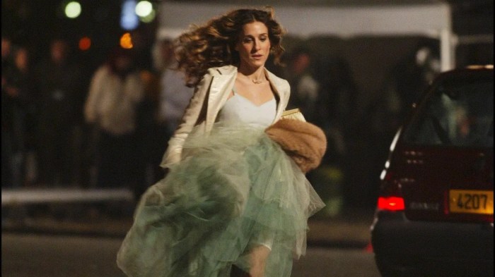 Carrie satc wedding dress