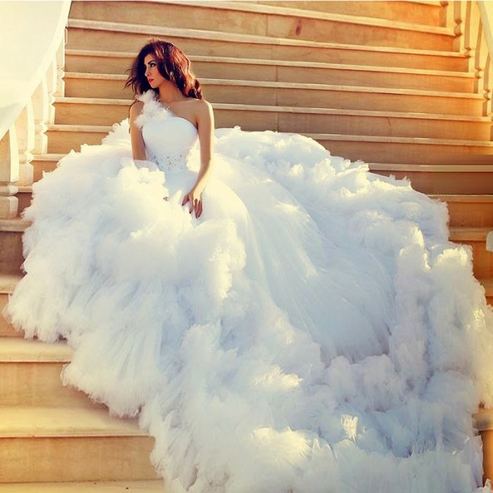 Wedding dress bigger bust